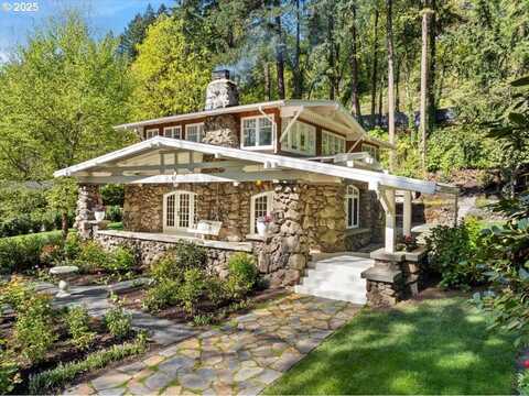 49 BRIARWOOD RD, Lake Oswego, OR 97034