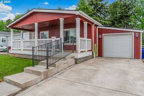 1310 BOARDWALK AVE, Molalla, OR 97038