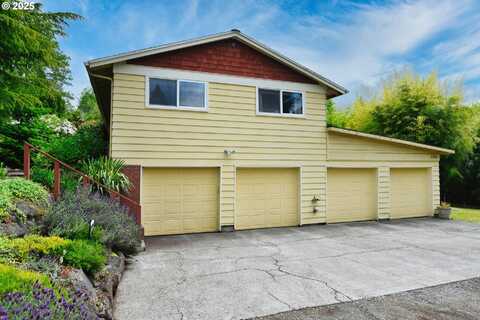 8302 SW 65TH AVE, Portland, OR 97219