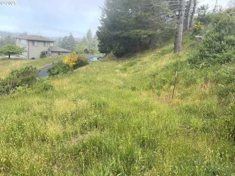 6877 PACIFIC TERRACE DR, Brookings, OR 97415