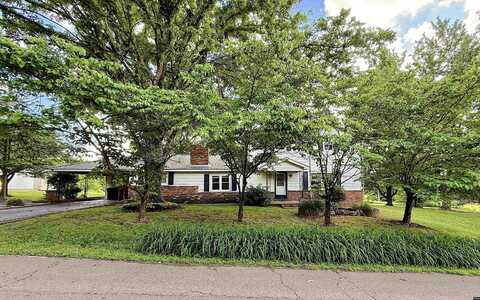 633 S Sanders, Troy, TN 38260