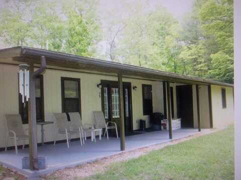 204 Black Bear LN, Boones Mill, VA 24065
