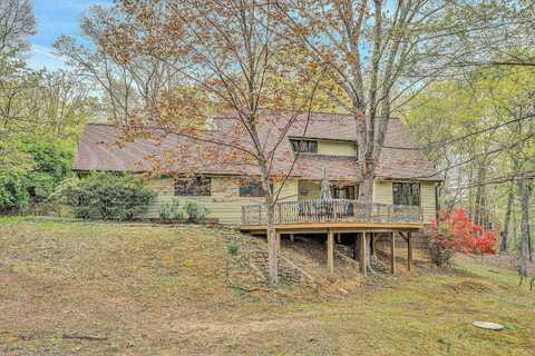 3271 Links Manor DR, Salem, VA 24153