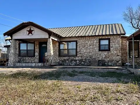 1717 W Ave I, San Angelo, TX 76901