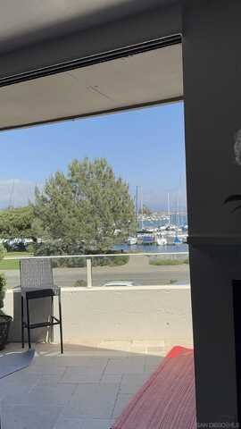 1643 Glorietta Blvd, Coronado, CA 92118