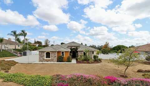 1827 Marita Ln, Fallbrook, CA 92028