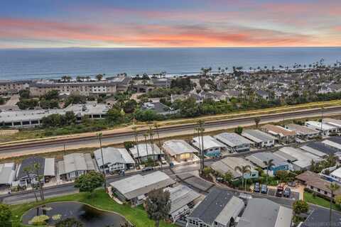 7221 San Luis St, Carlsbad, CA 92011