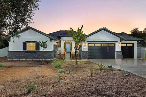 2745 Alexander Dr, Escondido, CA 92029