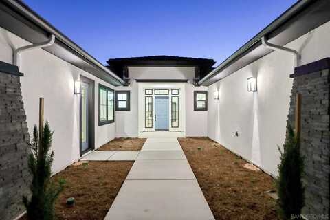 2745 Alexander Dr, Escondido, CA 92029
