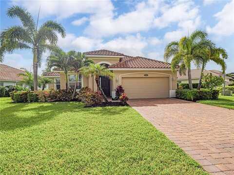 1901 Newmark Circle SW, Vero Beach, FL 32968