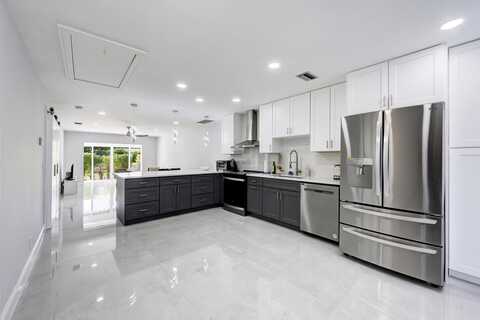 21070 Covington Drive, Boca Raton, FL 33433