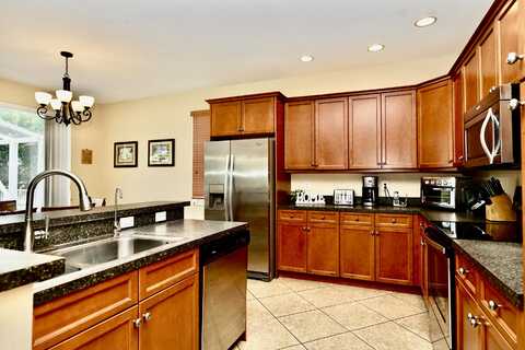 11296 SW Barton Way, Port Saint Lucie, FL 34987