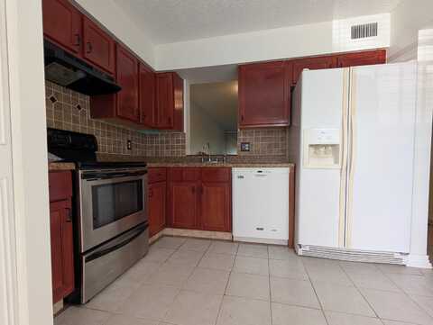 14701 Cumberland Drive, Delray Beach, FL 33446