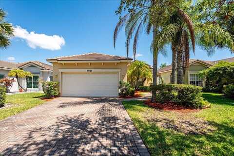 9925 SW Stonegate Drive, Port Saint Lucie, FL 34987