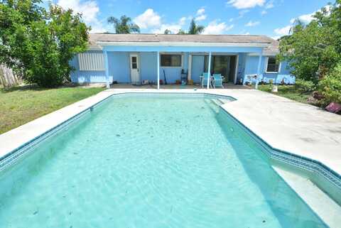 420 SE Streamlet Avenue, Port Saint Lucie, FL 34983
