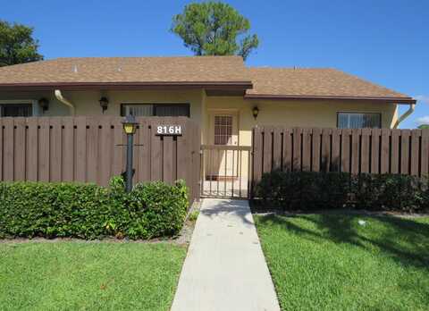 816 Sky Pine Way, Greenacres, FL 33415