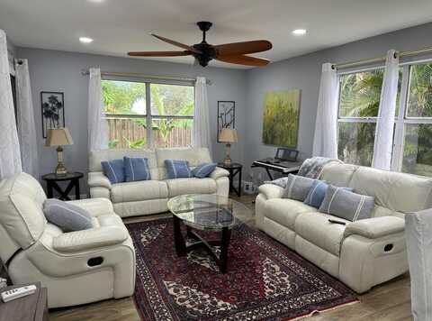 1394 Riverside Circle, Wellington, FL 33414