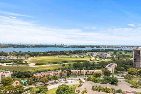 2520 Presidential Way, West Palm Beach, FL 33401