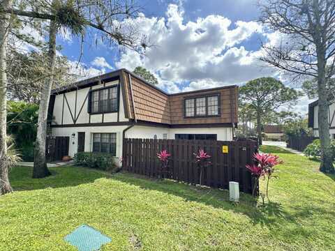 152 Weybridge Circle, Royal Palm Beach, FL 33411