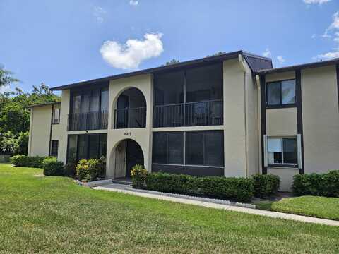 443 Pine Glen Lane, Greenacres, FL 33463