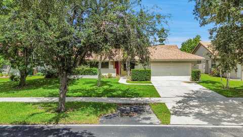 5450 Hawkes Bluff Avenue, Davie, FL 33331