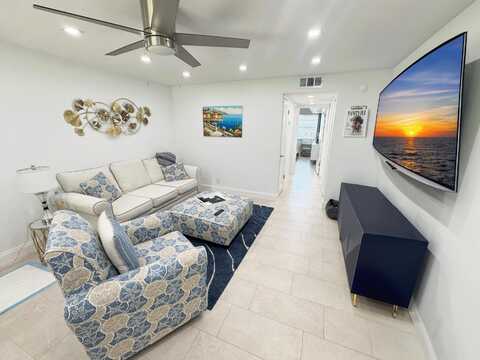 18 Piedmont A, Delray Beach, FL 33484
