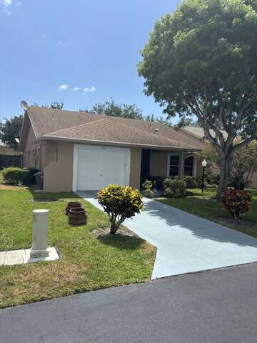 3962 Dafilee Circle, West Palm Beach, FL 33417