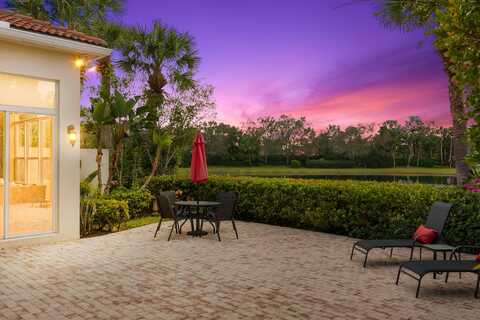 207 Andalusia Drive, Palm Beach Gardens, FL 33418