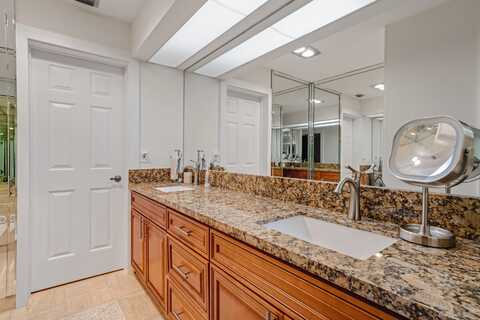 7472 La Paz Boulevard, Boca Raton, FL 33433