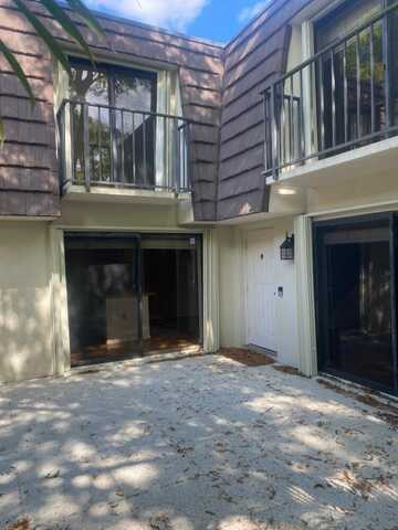 7112 71st Way, West Palm Beach, FL 33407