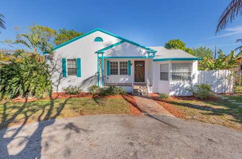 823 SE 3rd Avenue, Delray Beach, FL 33483