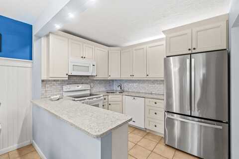234 Pine Hov Circle, Greenacres, FL 33463