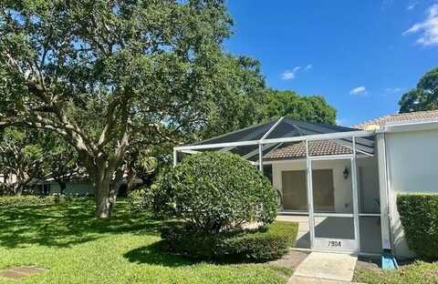 7904 Chapman Oak Court, Palm Beach Gardens, FL 33410