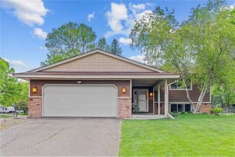 4045 Glacier Lane N, Plymouth, MN 55446