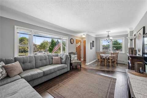 115 N Pine Street, Chaska, MN 55318