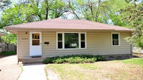 1604 Oregon Avenue S, Saint Louis Park, MN 55426