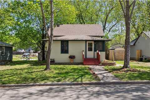 524 N Pearl Street, River Falls, WI 54022