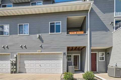 644 Woodduck Drive, Woodbury, MN 55125