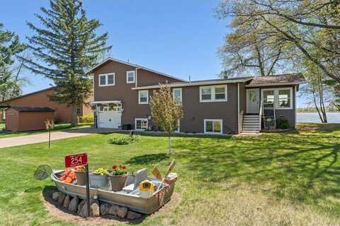 254 Magnor Lake Court, Clayton, WI 54004