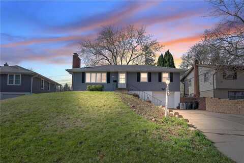 1911 3rd Street N, South Saint Paul, MN 55075