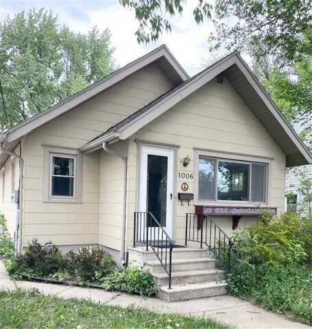 1006 3rd Avenue SW, Austin, MN 55912