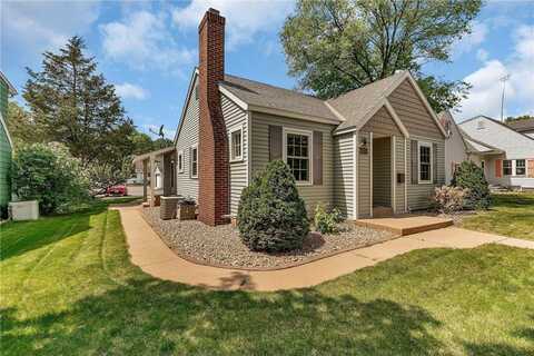 1317 8th Avenue N, Saint Cloud, MN 56303
