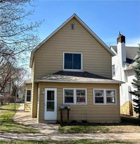 618 3rd Avenue S, South Saint Paul, MN 55075