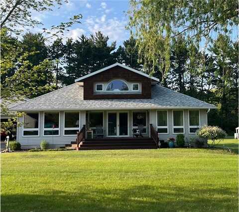 N13724 Buckskin Road, Trempealeau, WI 54661