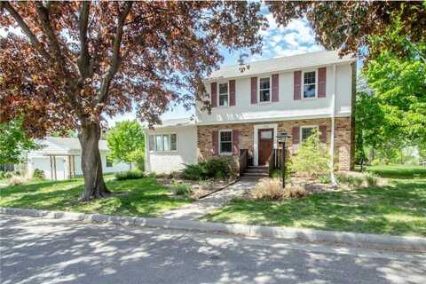 1904 Saunders Avenue, Saint Paul, MN 55116