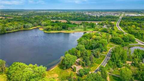 2270 Manning Trail N, Lake Elmo, MN 55042