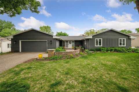 6146 Arctic Way, Edina, MN 55436