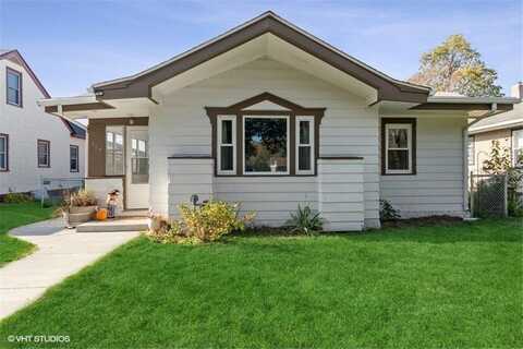 517 7th Avenue N, South Saint Paul, MN 55075