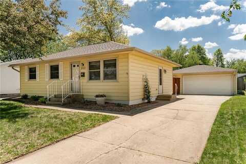 952 16 1/4 Street SE, Rochester, MN 55904