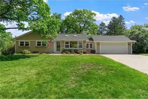 1669 Glenview Court, Arden Hills, MN 55112